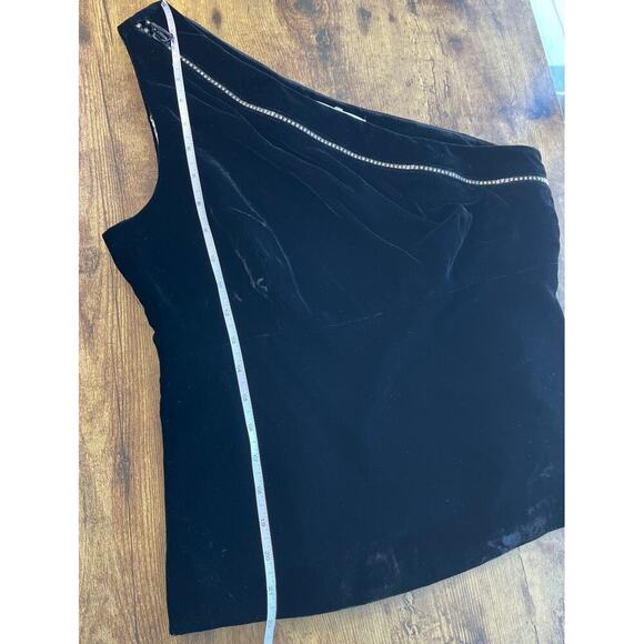 WD NY Womens 10 Black Blouse Velvet One Shoulder Whimsy Goth Stud Accent - Picture 8 of 9